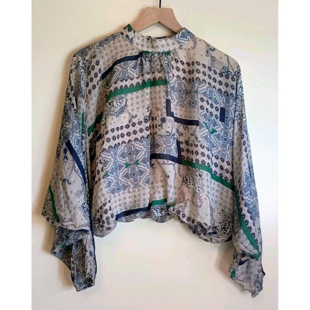Easel NWT Paisley Print Boho Mock Neck Bubble Hem Dolman Sleeve Blouse S